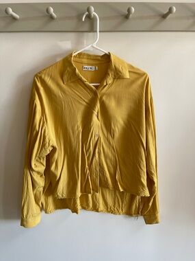 Joli Nu Relaxed Button-Down Shirt in Mango